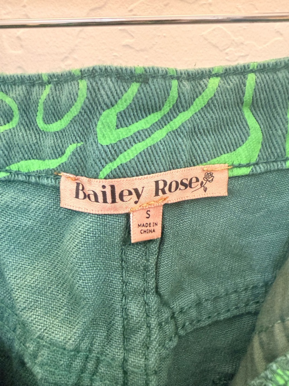 Bailey Rose Wavy Print Jeans - Picture 3 of 7